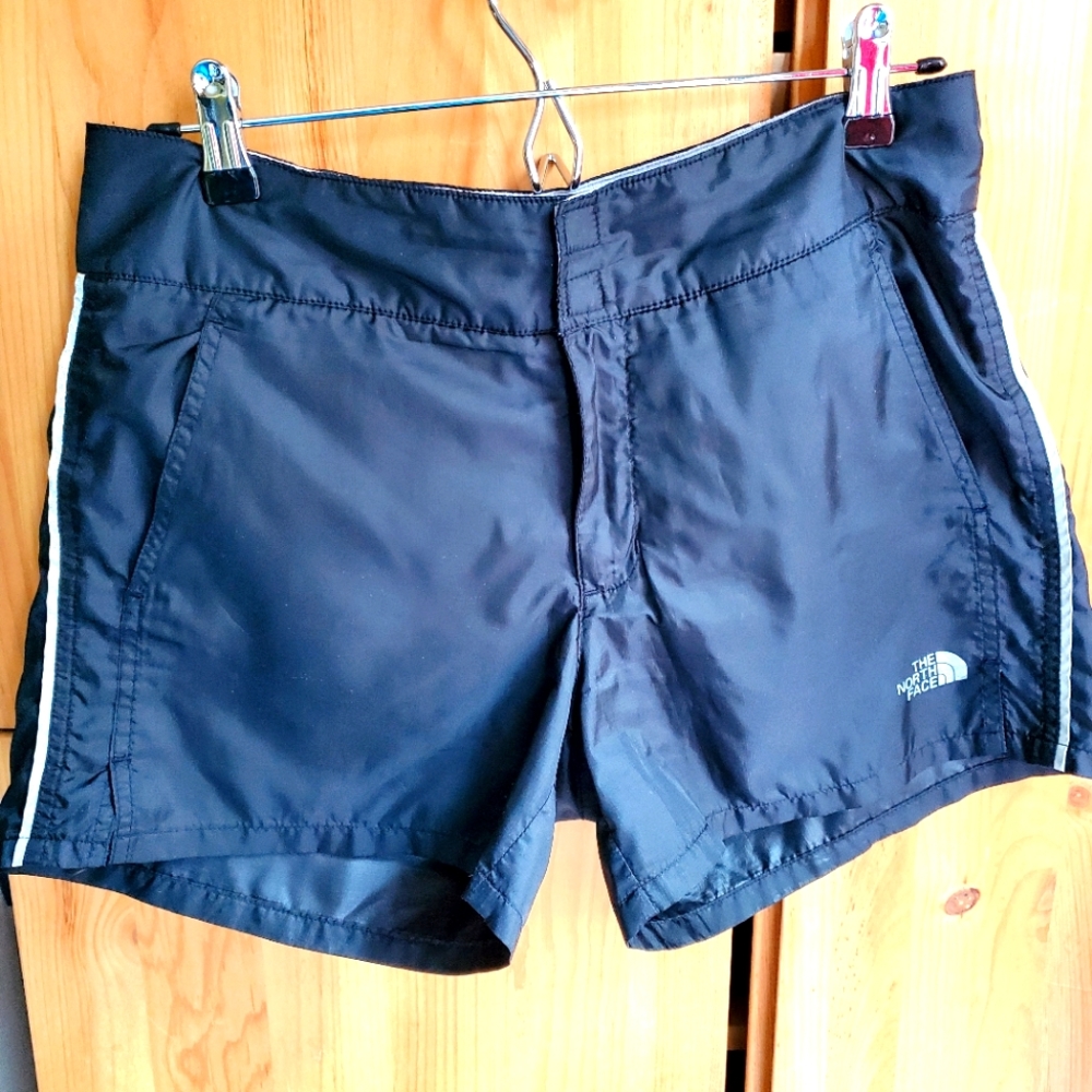 The North Face Women's Black Athletic Lined Shorts size Small